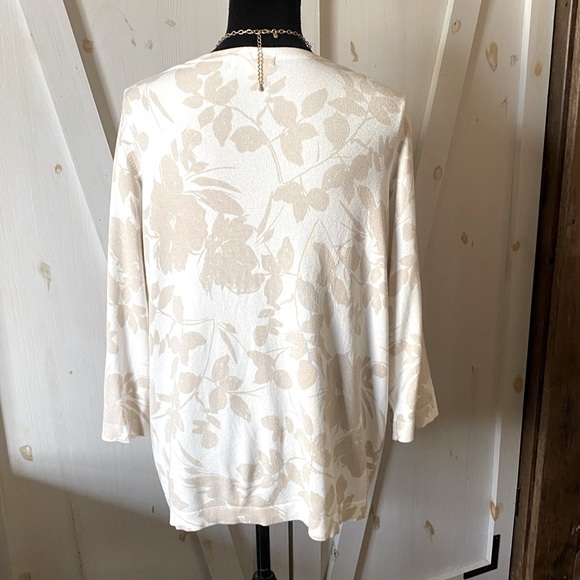 Roz & Ali Cardigan Sweater - Picture 5 of 7